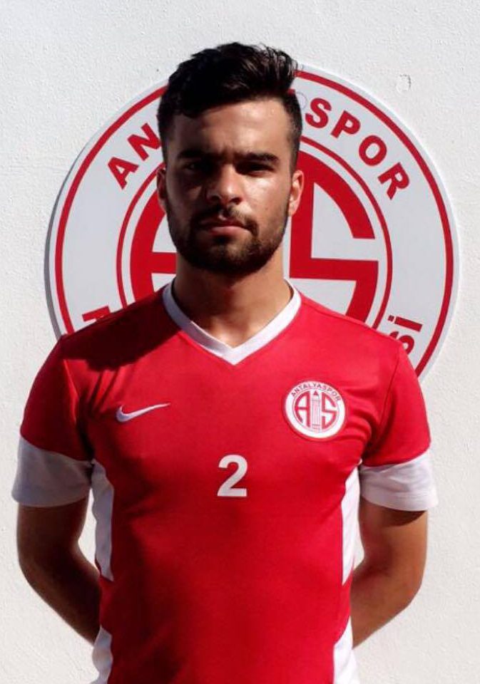 Muhammed Yuksel: professioneel voetballer bij Antalyaspor...
